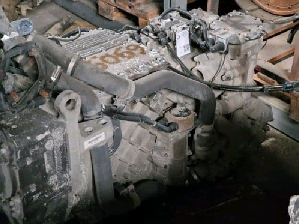 RENAULT MAGNUM - AT2412E con intarder - Main