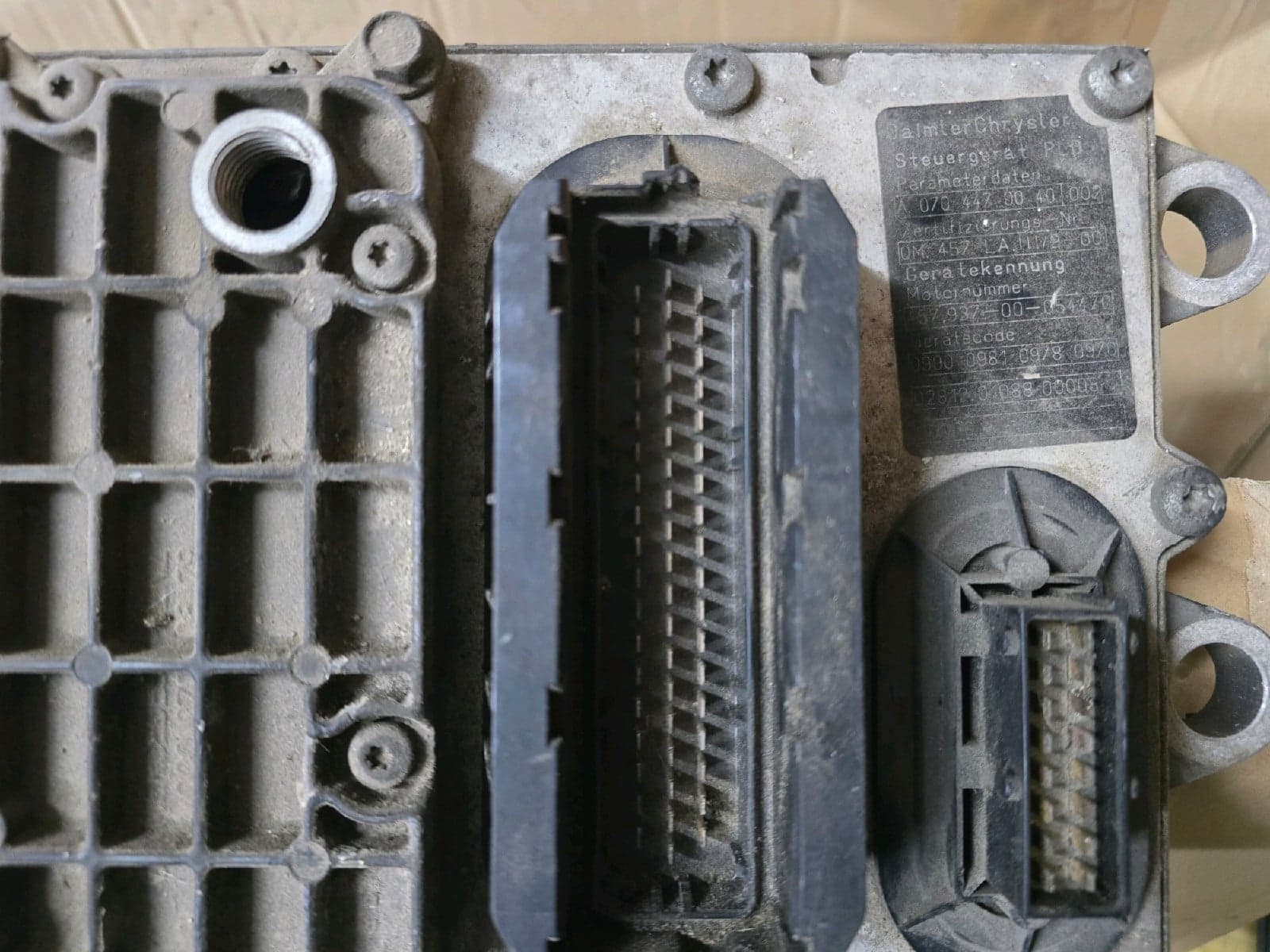 MERCEDES OM457LA III - 001 446 20 40 ZGS 001 - Main