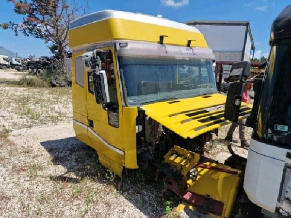 IVECO 440E42T - Main