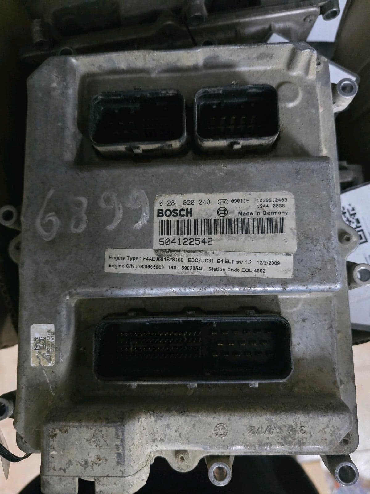 Iveco Tector 120e22 F4AE3681B - Bosch 0 281 020 048 - Main
