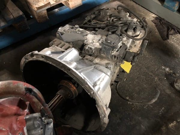ZF PER RENAULT 420 - Main
