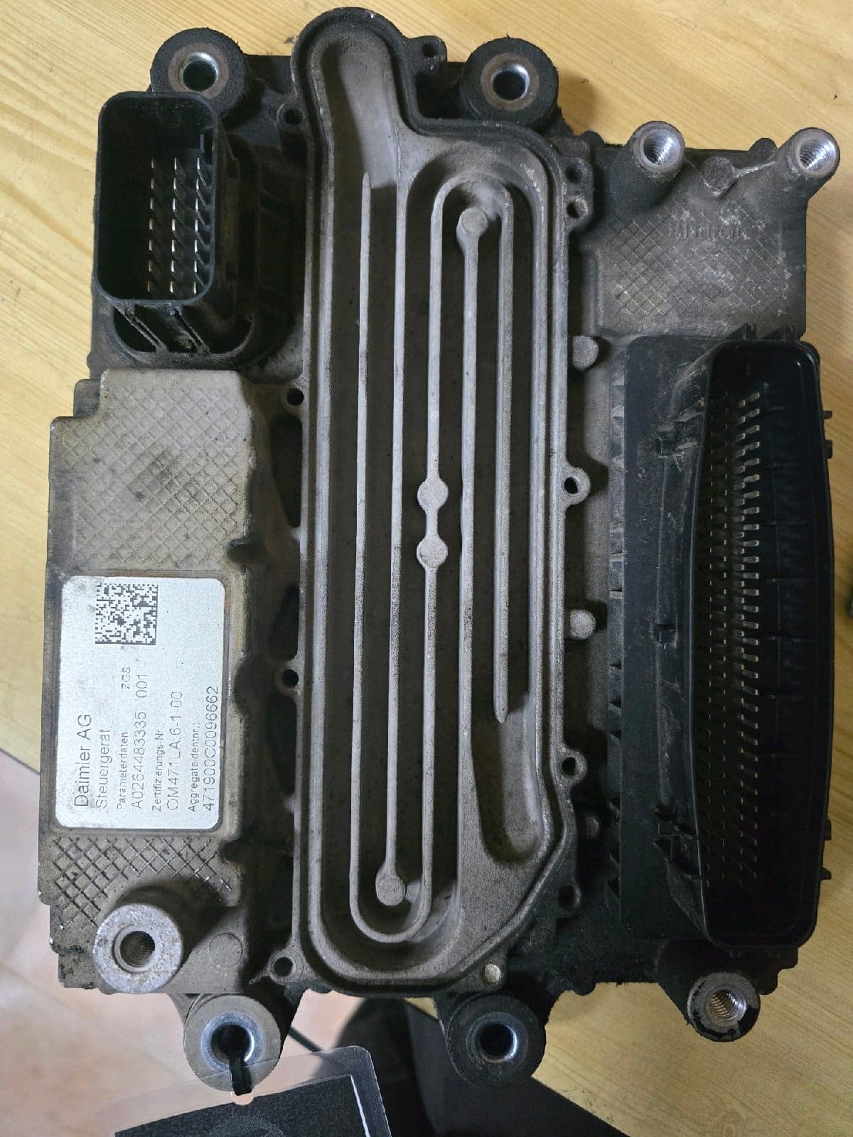 MERCEDES 18.51 E6 - A0264483335 - Main