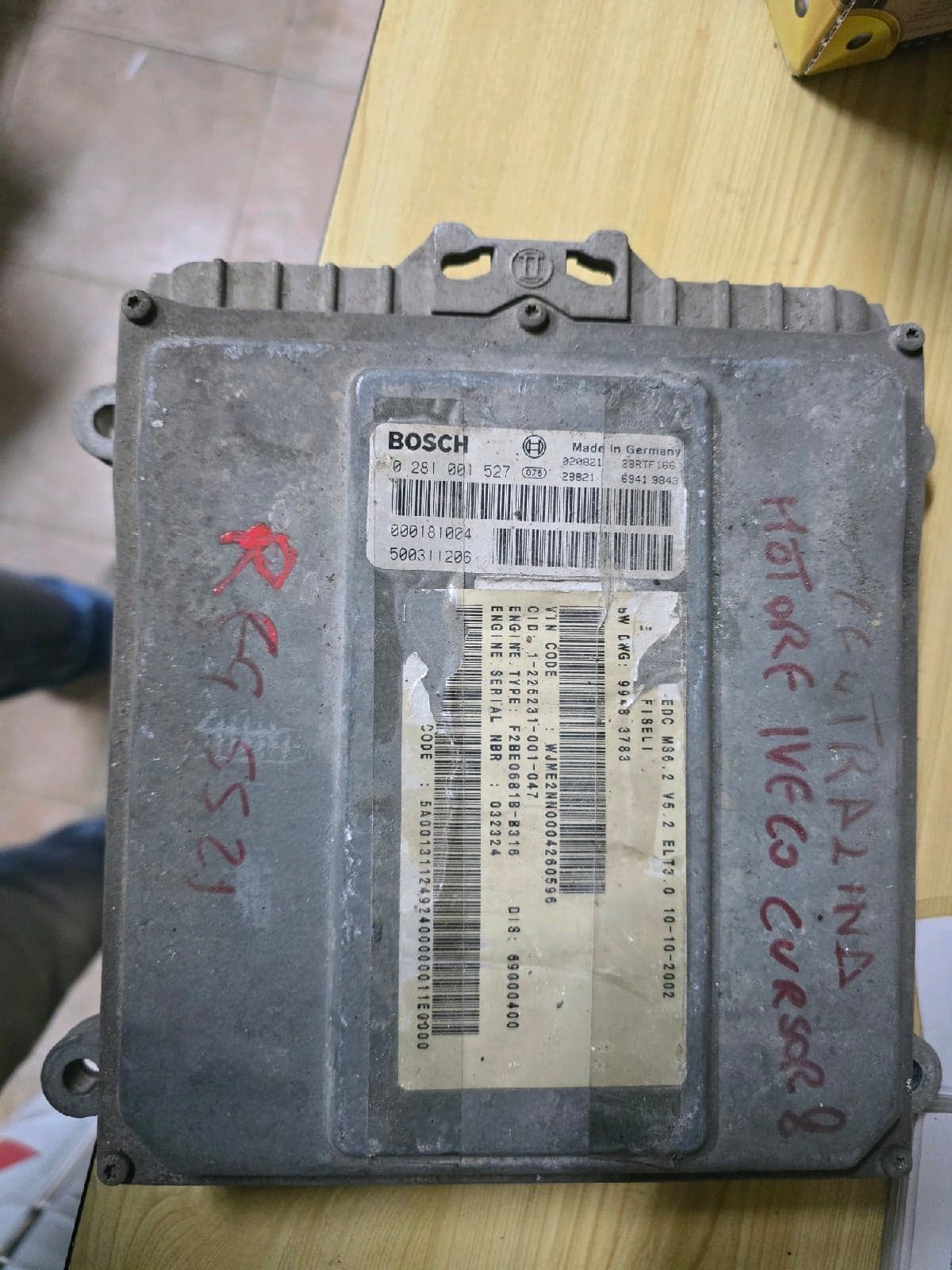 BOSCH 0 281 001 527 - Main