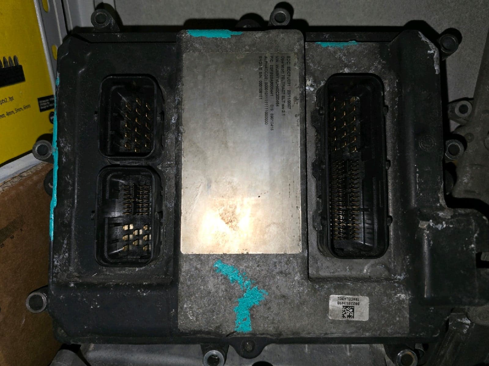 IVECO F3BE3681B - Bosch 0 281 020 048 - Main