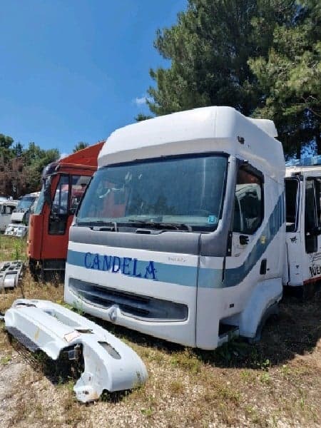 RENAULT 22AXA 834 - Main