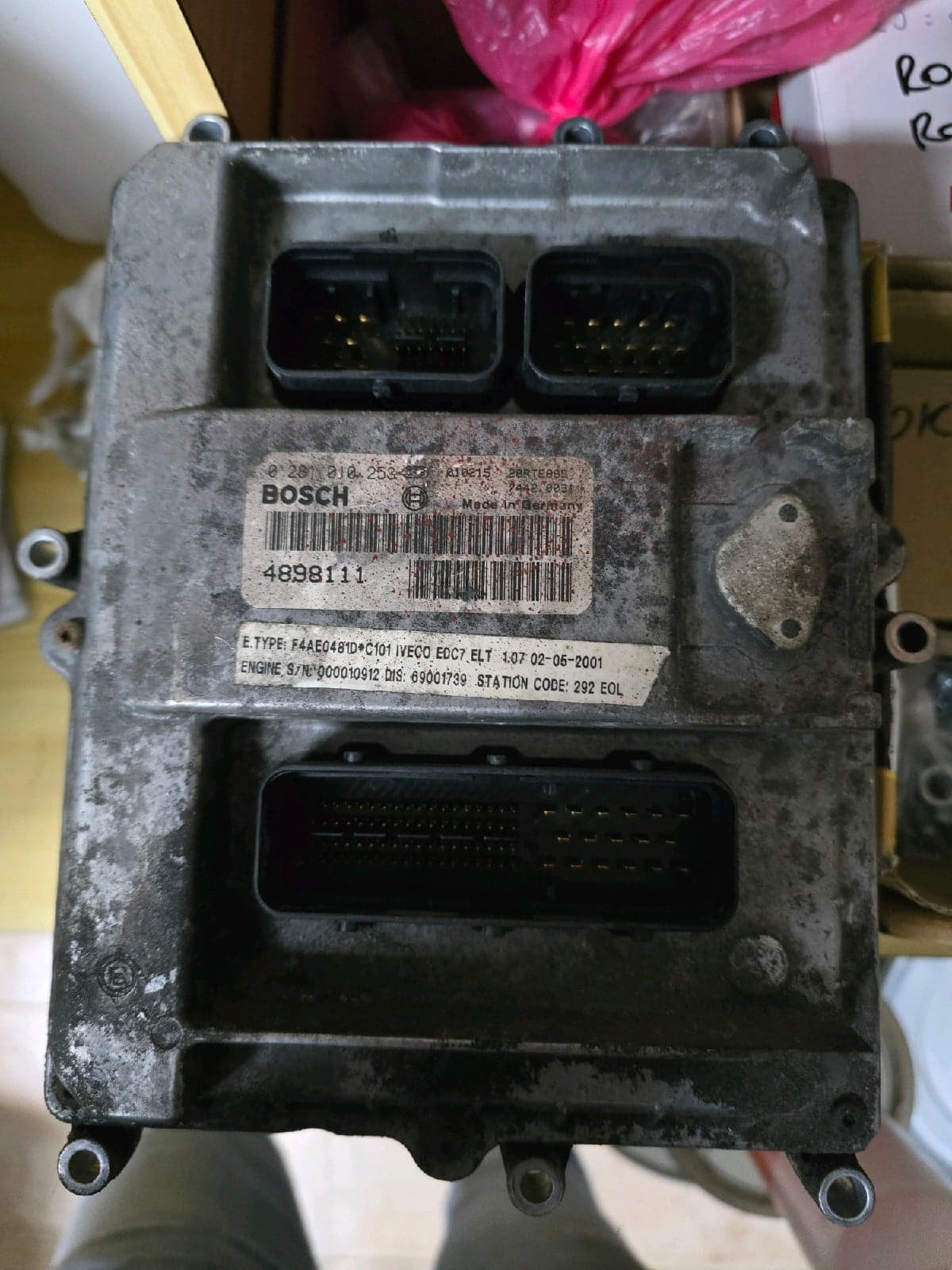 IVECO TECTOR 4 CIL E3 - BOSCH 0 281 010 253 - Main