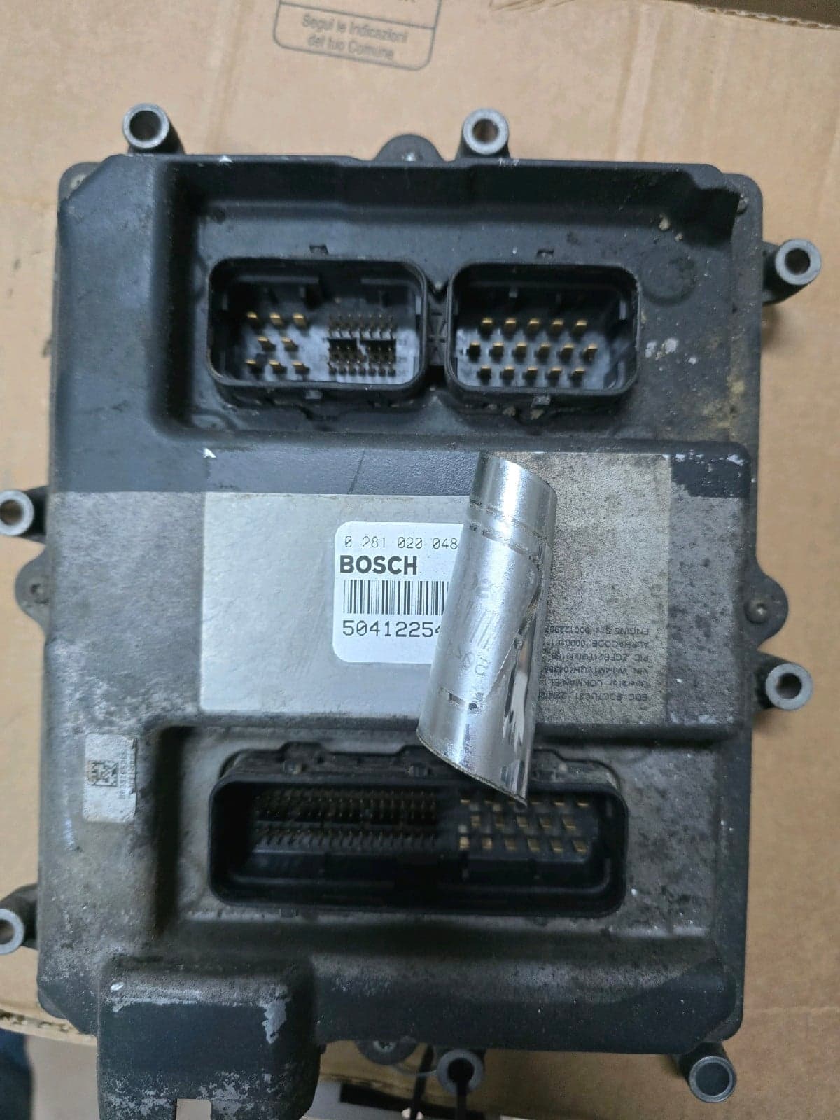 STRALIS E5 CV 500 - Bosch 0281020048 - Main