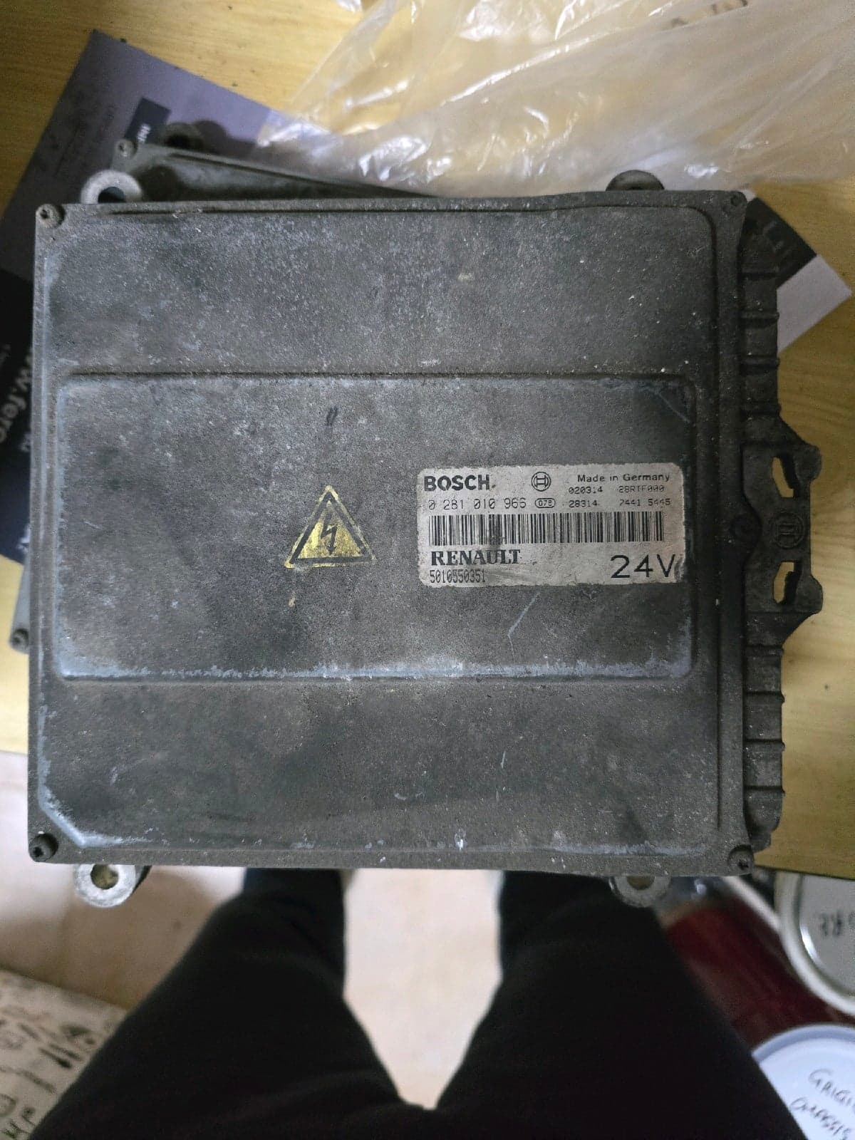 BOSCH 0 281 010 966 - Renault Kerax 420 - Main