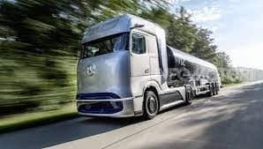 POSITIVE LE SPERIMENTAZIONI DI MERCEDES-BENZ GEN H2 TRUCK NELLE NORMALI ATTIVITA’ LOGISTICHE
